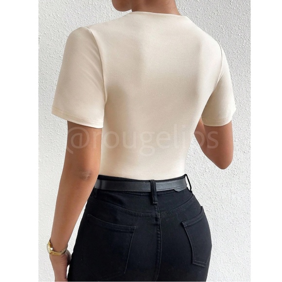 Ruched Beige Asymmetrical Short Sleeve Bodysuit - Picture 5 of 10